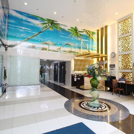 Malate Bayview Mansion City View Manila Esterno foto