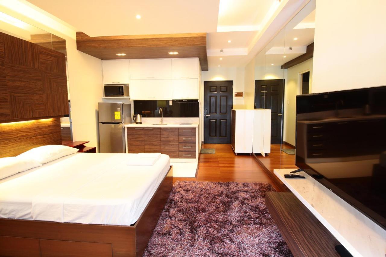 Malate Bayview Mansion City View Manila Esterno foto